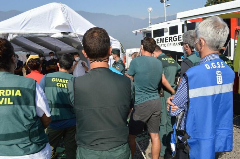 Adquieren 24 equipos de medición de gases para efectivos policiales en La Palma