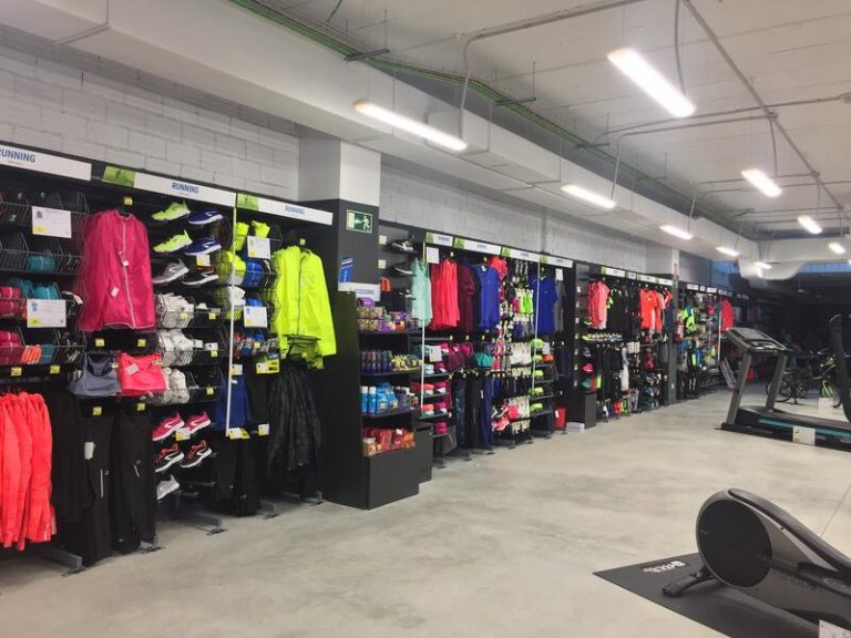 Decathlon crece en España con la apertura de una nueva tienda en formato City en Pamplona