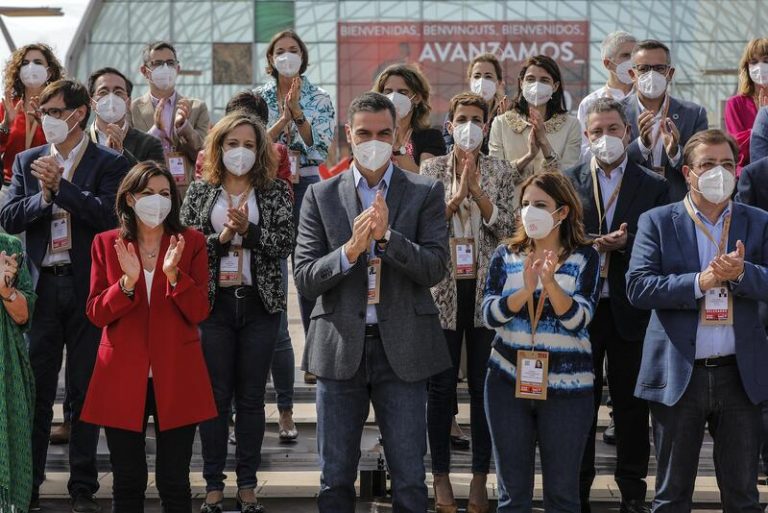 Sánchez confirma un relevo generacional en su nueva Ejecutiva