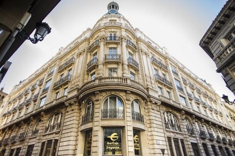 Gobierno quiere que los bancos mantengan los montes de piedad cuando las fundaciones dejen de controlarlos