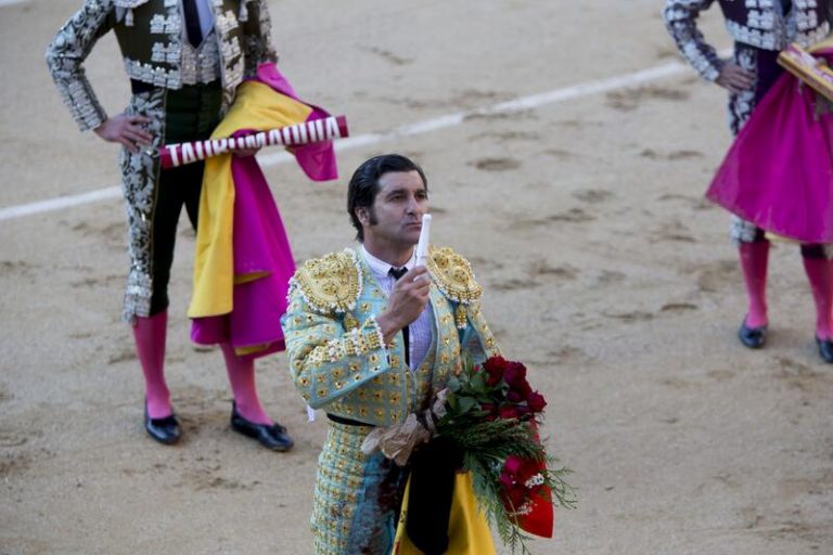 Taurinos parlamentarios critican la 