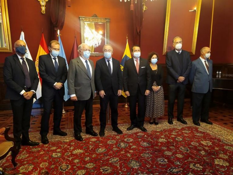 Una campaña de RACE recorrerá el Camino para prevenir a los peregrinos en seguridad vial