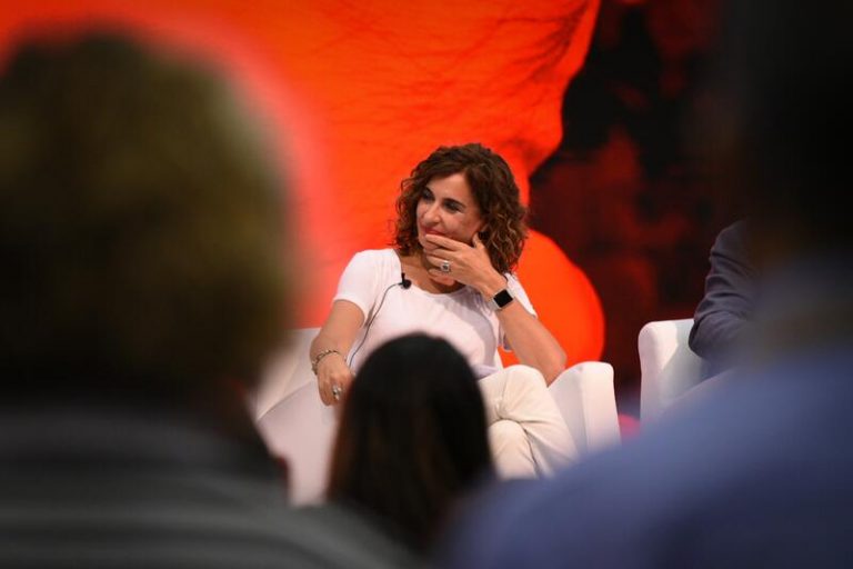 Compromís tacha de brindis al sol el acuerdo del PSOE sobre financiación