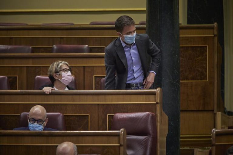 PSOE, PP y VOX avanzan su rechazo a debatir la regulación del cannabis