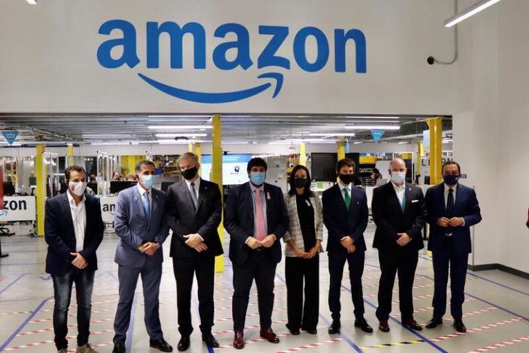 Amazon abre su nuevo centro logístico robotizado en Murcia que creará 1.200 empleos fijos