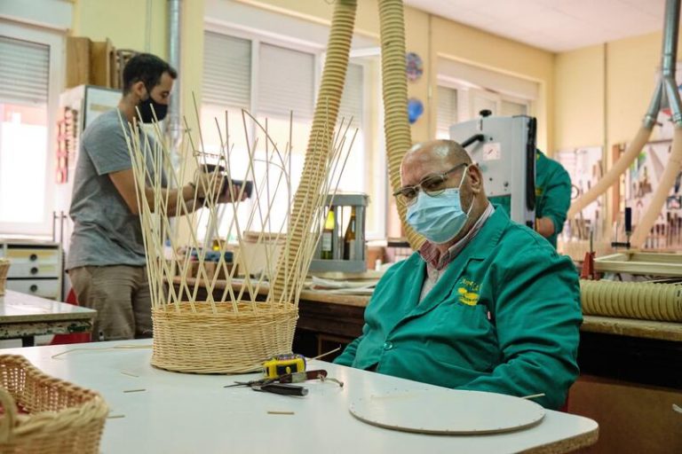 La Fundación La Caixa premia 10 proyectos sociales