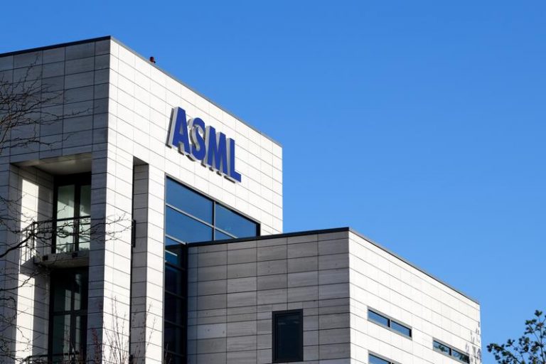 ASML gana 1.740 millones en el tercer trimestre, un 64% más