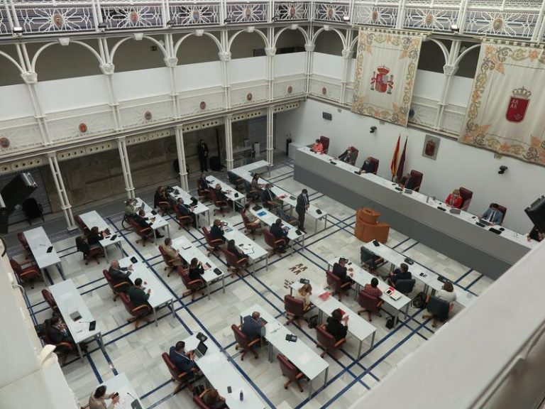 López Miras acusa al PSOE de 