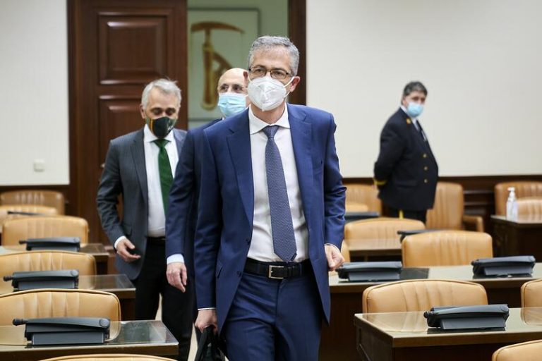 El gobernador del Banco de España inicia el lunes las comparecencias para explicar los PGE