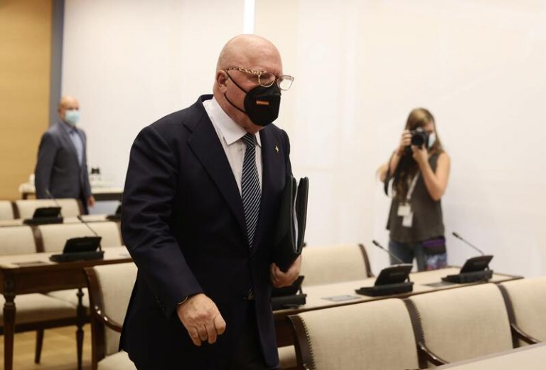 Villarejo defiende la 'guerra sucia' contra ETA