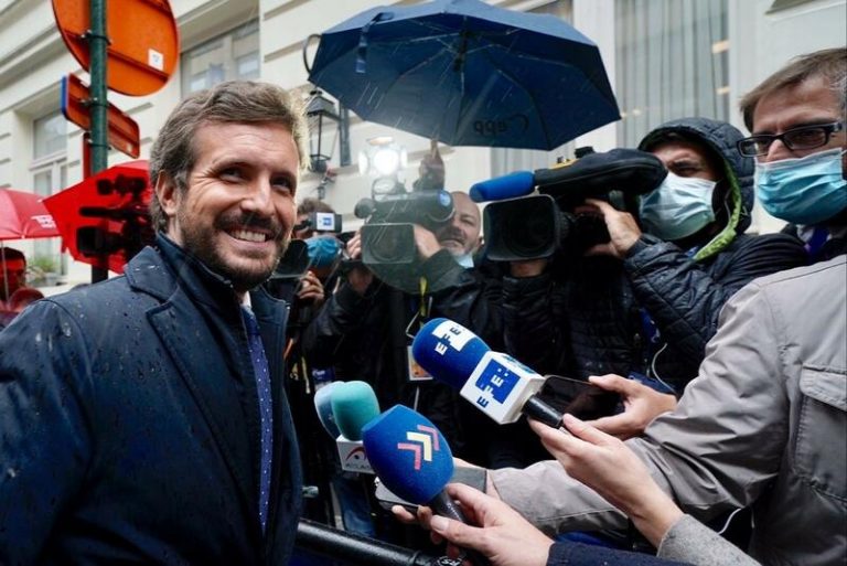 Casado pide a Sánchez que no pacte con Bildu los PGE