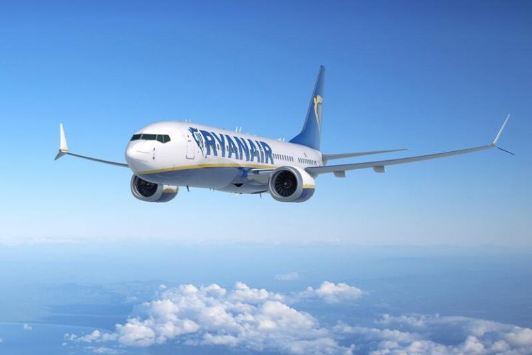 La AN condena a Ryanair a revertir los recortes salariales