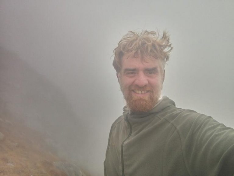 Paolo Cognetti describe la aspereza de la vida de los Alpes en 'La felicidad del lobo'