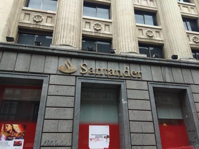 Santander lanza la campaña del olivar 2021-2022