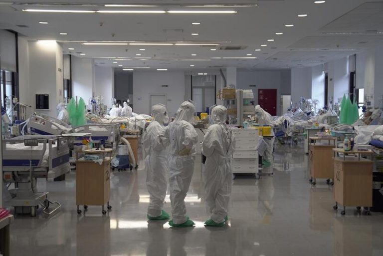 Cantabria suma una muerte y 15 casos nuevos mientras bajan a 17 los hospitalizados