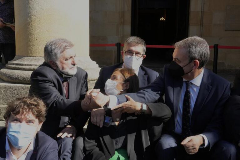 Eguiguren dice que la Declaración de EH Bildu cambiará relaciones entre partidos pero no ve un posible Gobierno con PSE