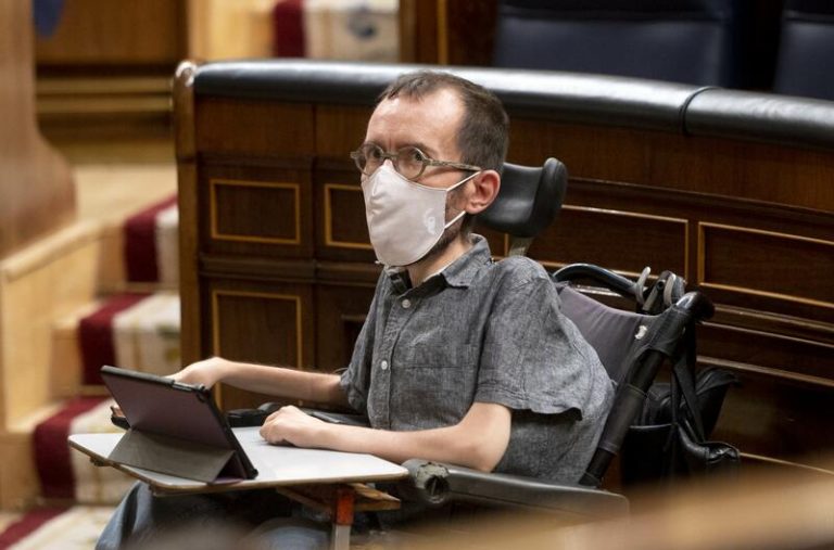 Echenique ve llena de 