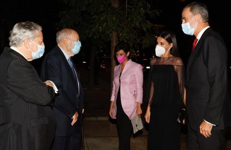 El Rey defiende un periodismo que 