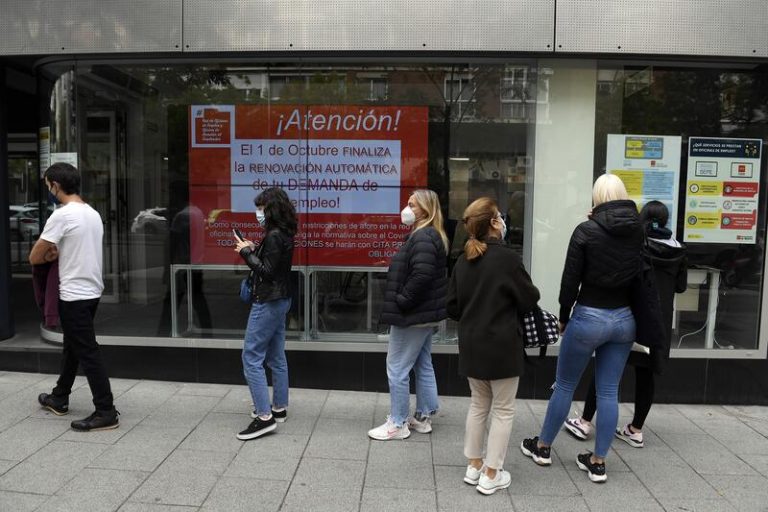 Las agencias de contratación prevén una caída del 2,8% en la afiliación de trabajadores domésticos