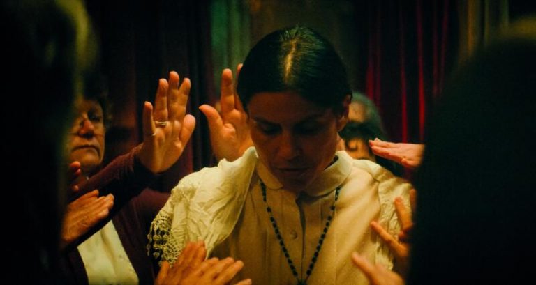 'Clara Sola', realismo mágico que entrelaza el despertar místico y sexual