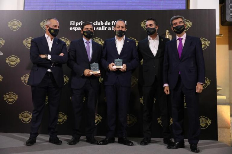 El Intercity se convierte en el primer club de fútbol en debutar en BME Growth