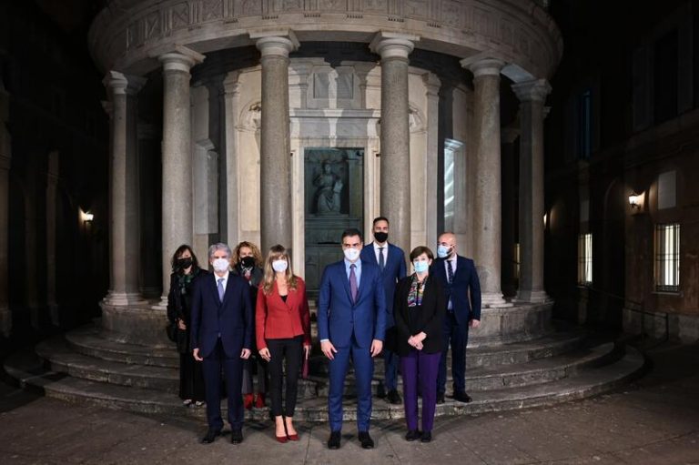 Sánchez apuesta por asentar las bases de un crecimiento más sostenible e inclusivo