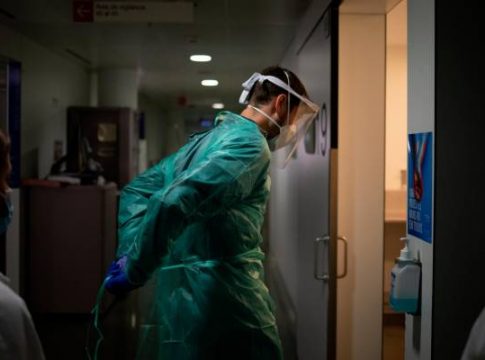 Andalucía vuelve a subir su tasa hasta 33,2 y suma 262 casos y un fallecido