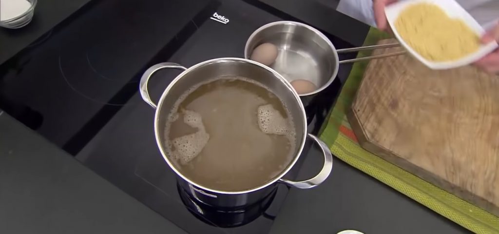 La base de Arguiñano para hacer una sopa de cocido de escándalo