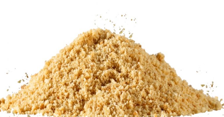 Así puedes hacer en casa pan rallado