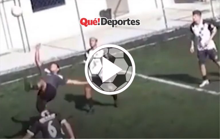 Chilena al mejor estilo Zlatan Ibrahimovic