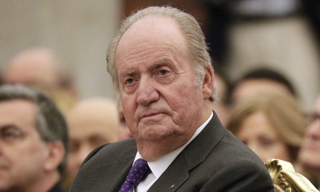 Colaborador para el libro, la estrategia de Juan Carlos para hacerse notar