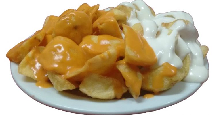 Cómo hacer unas patatas bravas con alioli para chuparse los dedos