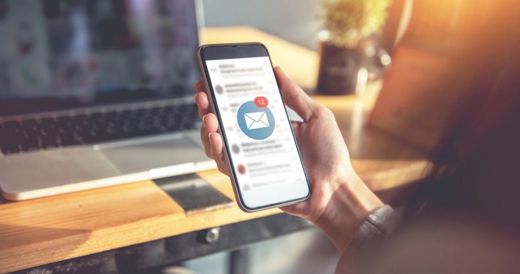 Cómo saber si un email es falso
