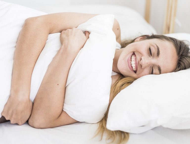 Consejos para elegir una buena almohada para que no duelan las cervicales