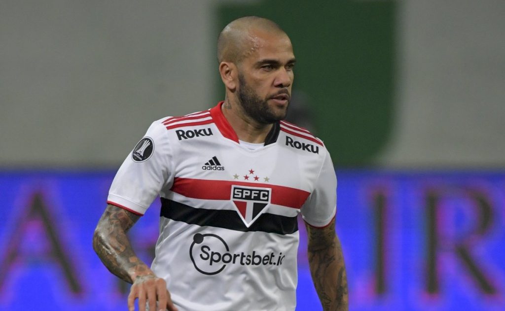 Los 'abuelos' del fútbol: los jugadores con más edad aún en activo 93 Dani Alves Sao Paulo