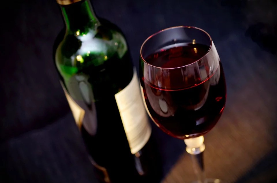 Dieta del vino y el chocolate: así puedes perder tres kilos
