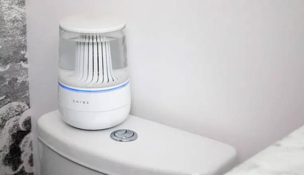 El aparato que limpia la taza del baño en segundos sin que tú la toques