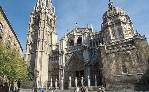 El deán de la catedral de Toledo reconoce que ha vivido una situación complicada y dolorosa