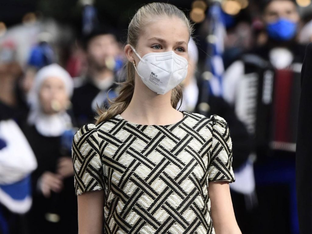 El estilismo le dió mayor impacto la vestido