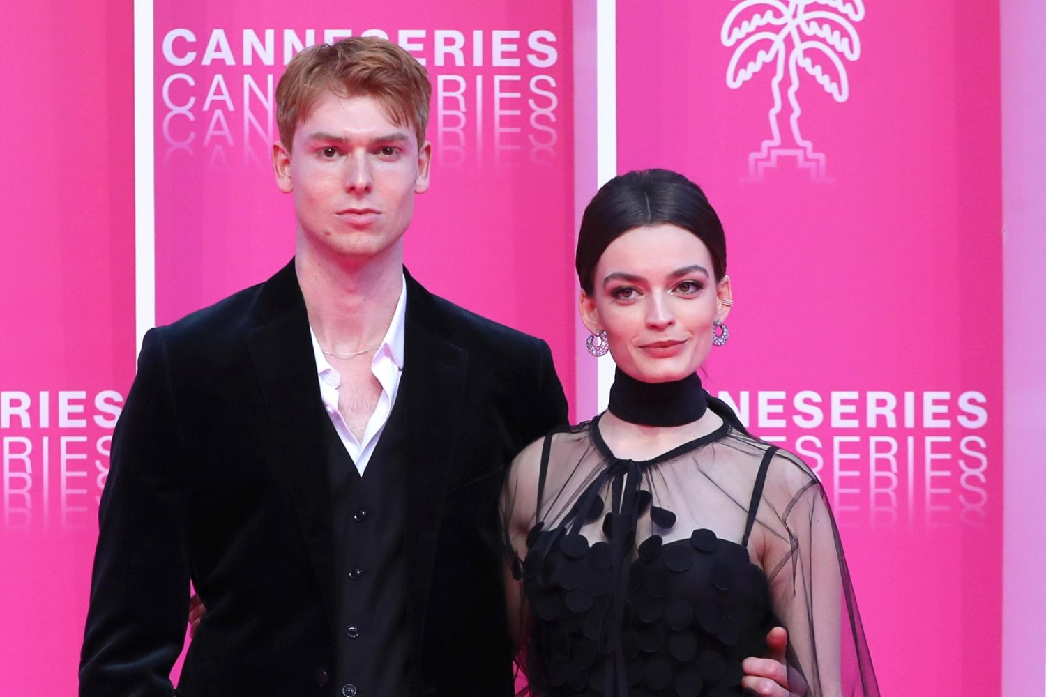 Sex Education: parejas reales que se han formado por la serie 107 Emma Mackey y Dan Whitlam