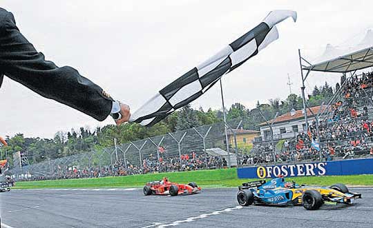 10 triunfos de Fernando Alonso que definen su espíritu 125 Fernando Alonso San Marino 2005