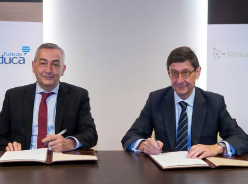 Funcas evidencia la dificultad para rebajar el número de trabajadores en ERTE