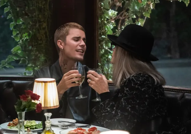 Justin Bieber Ghost Our world 1