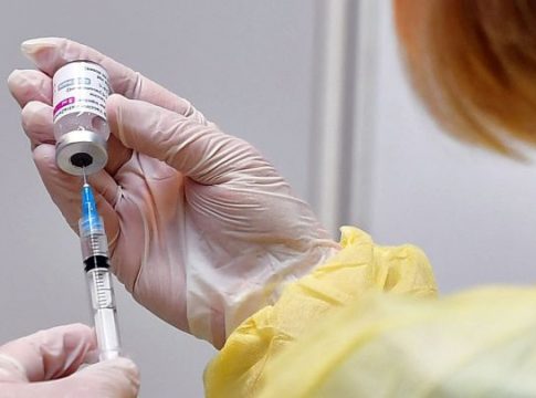 La campaña de vacunación en las residencias de Murcia alcanza un 97,1% entre usuarios