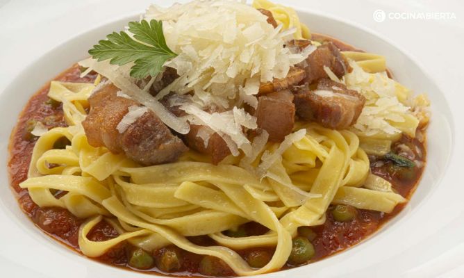 La receta de Arguiñano de tallarines con panceta y queso que no pararás de comer