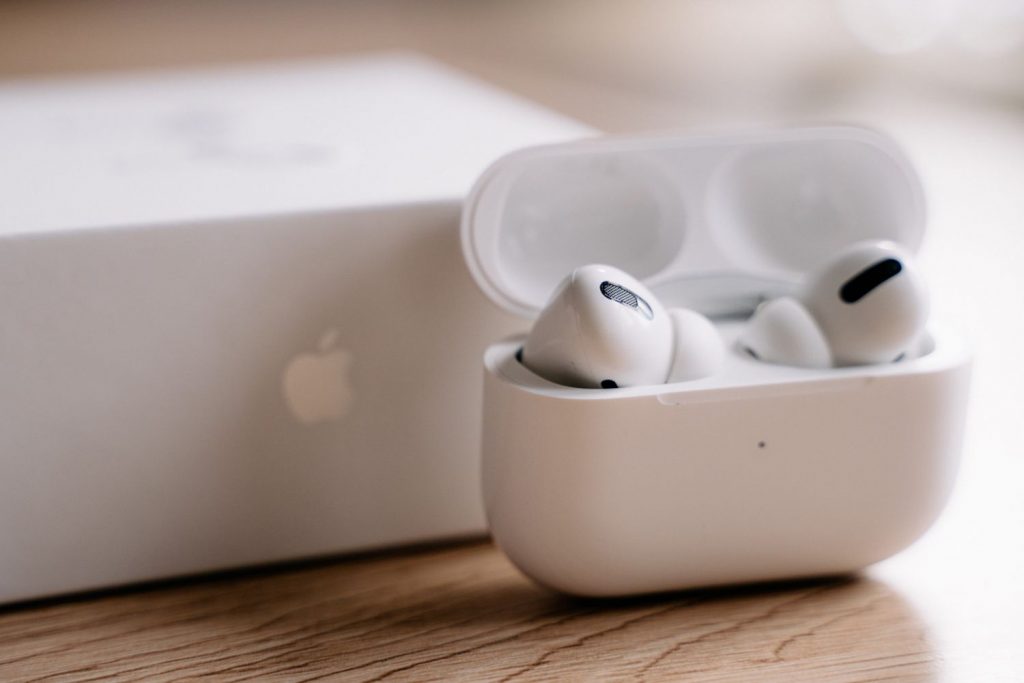 Los AirPods 3 se ajustan a ti de una manera increible 1