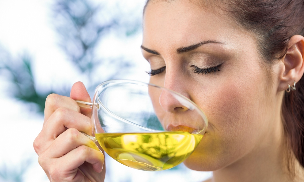 Los motivos por los que deberías tomar manzanilla a diario