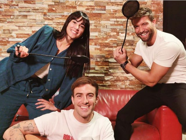 Pablo Alborán  Aitana Álvaro de Luna Llueve sobre mojado