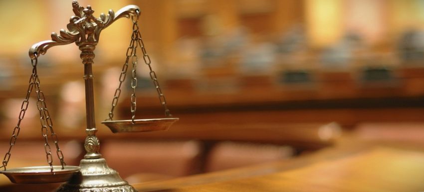 ¿Quiénes aprobaron la ley orgánica de España?