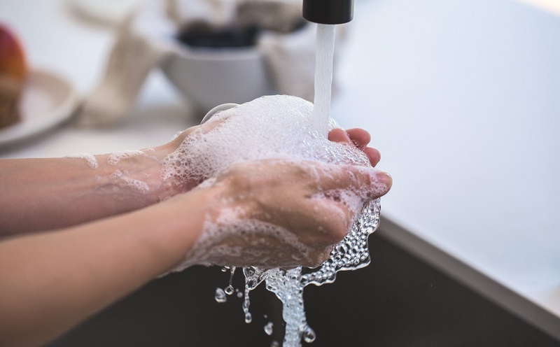 Sanitizantes, desinfectantes o jabón